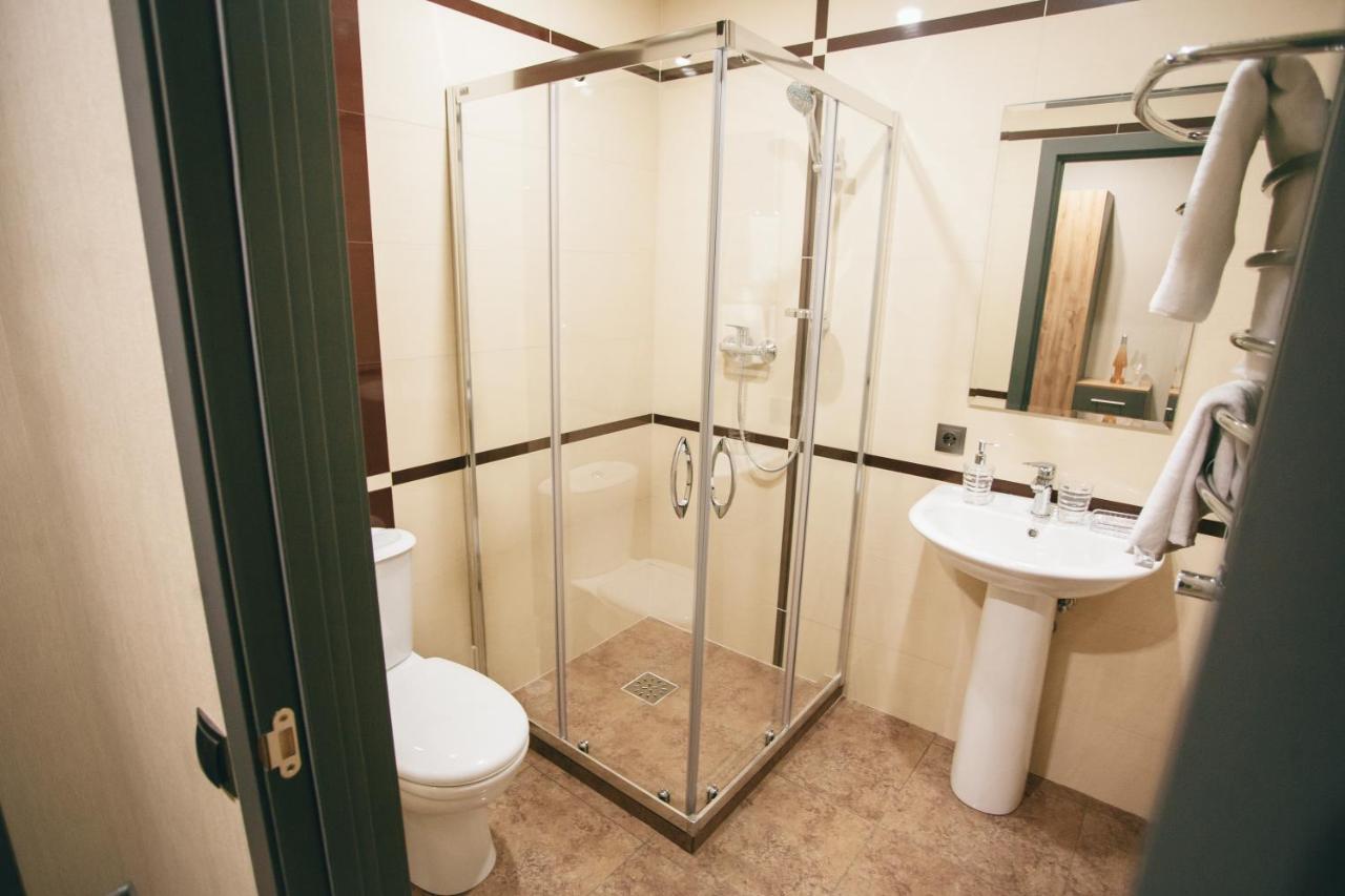 4Rooms Vinnytsia Ngoại thất bức ảnh